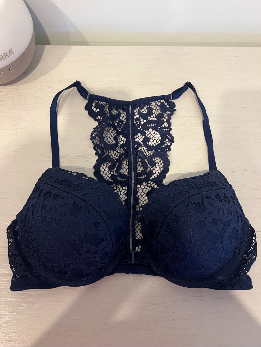 Gorgeous Victoria’s Secret Lace Racerback Push-Up Bra - Navy